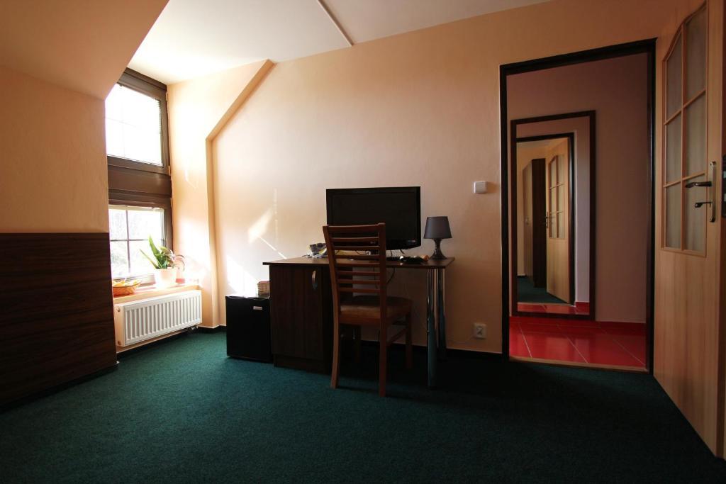 Pension U Svateho Jana Hradec Kralove Room photo