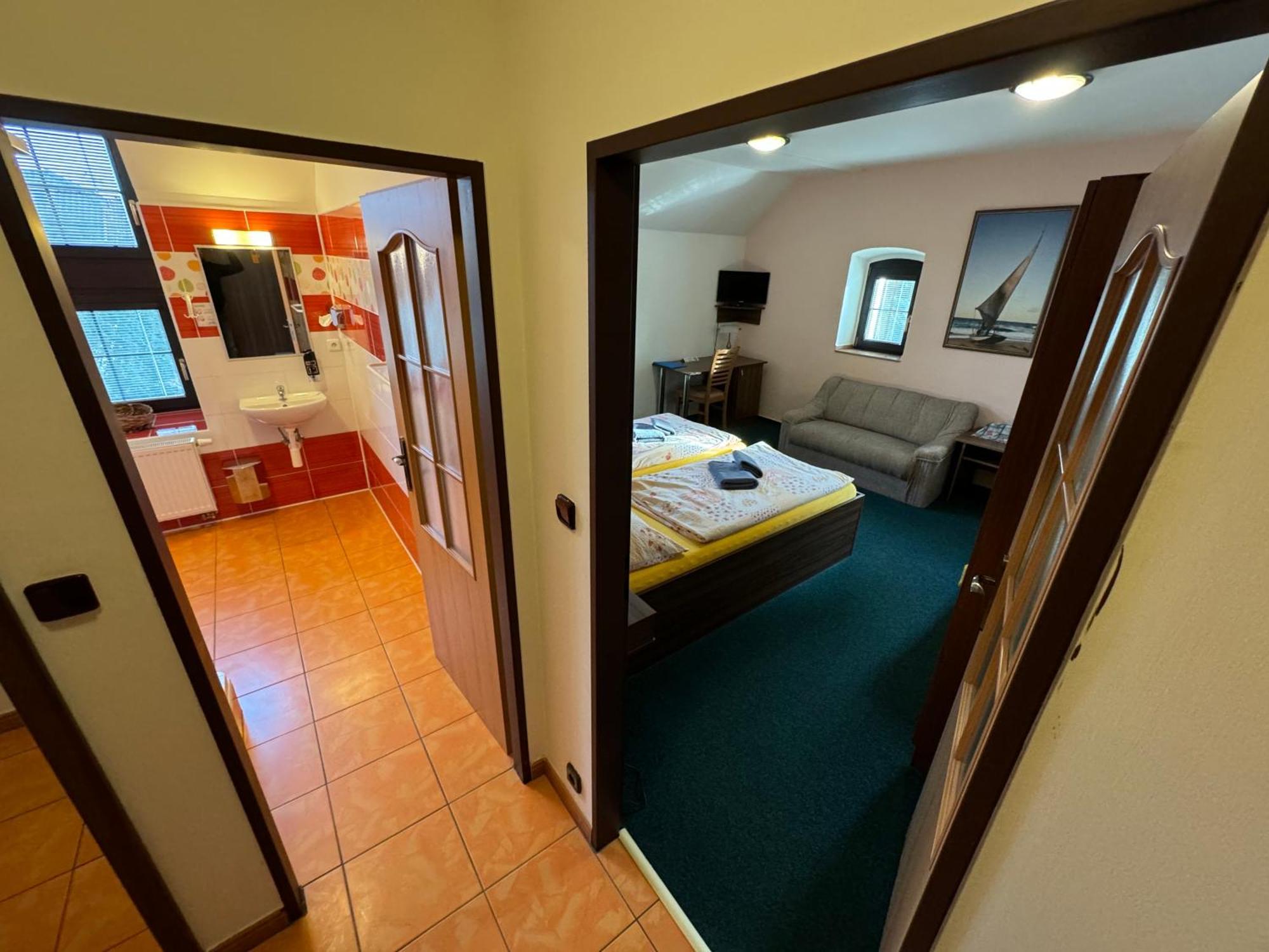 Pension U Svateho Jana Hradec Kralove Exterior photo