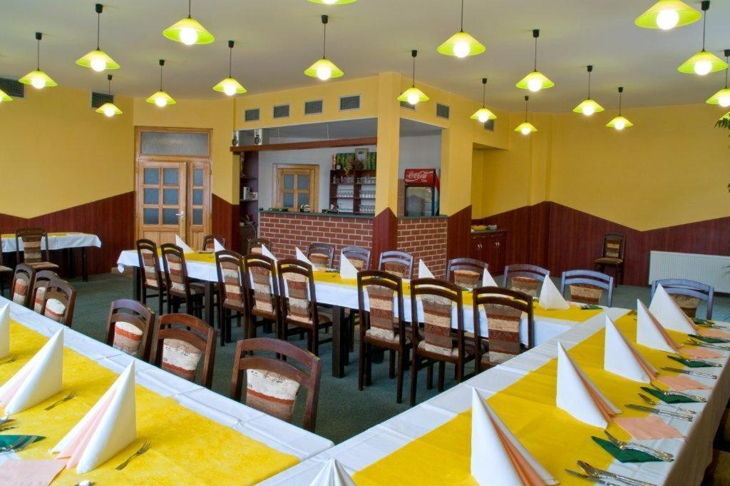 Pension U Svateho Jana Hradec Kralove Exterior photo